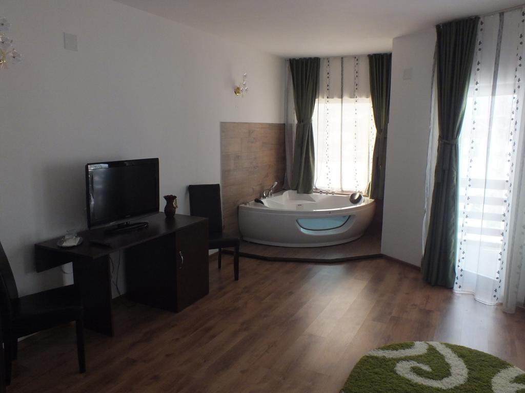 Hotel Pensiunea Eliza Podu Cosnii Pokój zdjęcie